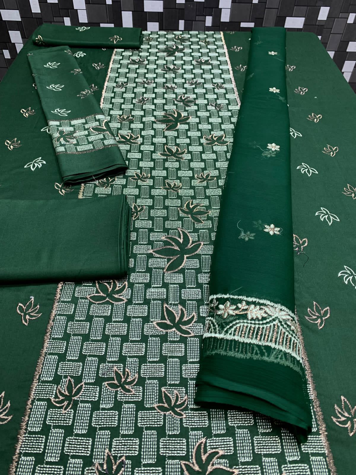 LS60-GREEN 3 PCS SUIT WITH BAMBER CHIFFONS DUPATTA